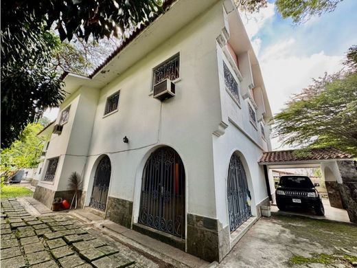 Lüks ev Karakas, Municipio Libertador