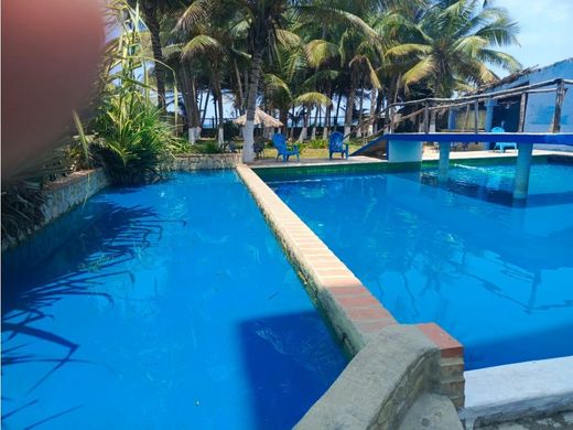 宾馆/酒店  Tucacas, Municipio Silva