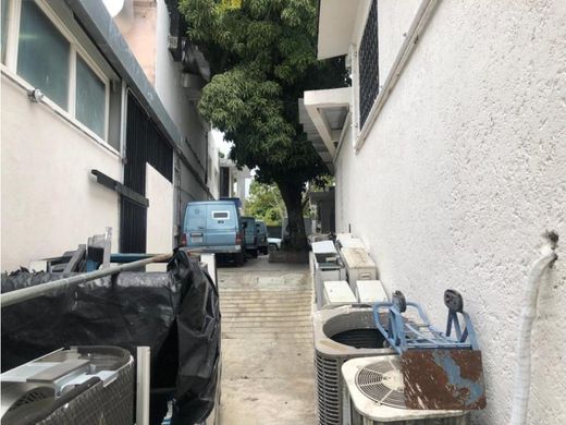 Lüks ev Karakas, Municipio Libertador