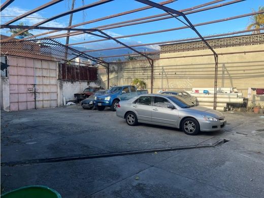 Terreno - Nueva Caracas, Distrito Capital