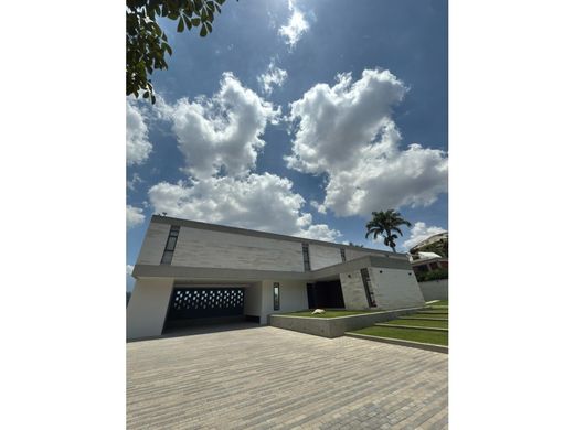 Lüks ev Karakas, Municipio Libertador