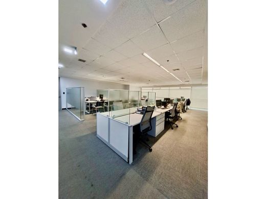 Ofis Karakas, Municipio Libertador