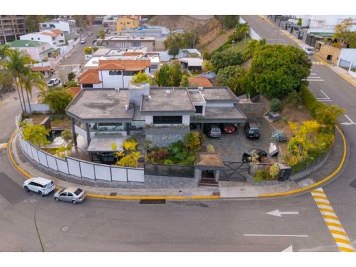 Luxury home in Nueva Caracas, Distrito Capital