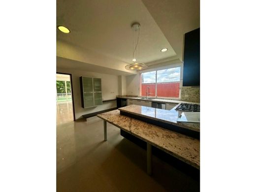 Apartment in Nueva Caracas, Distrito Capital