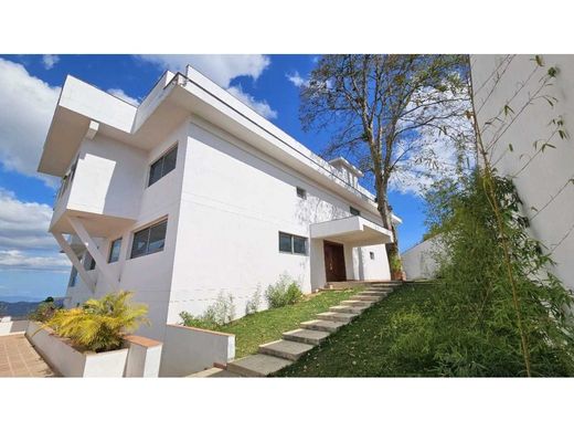 Luxury home in Nueva Caracas, Distrito Capital