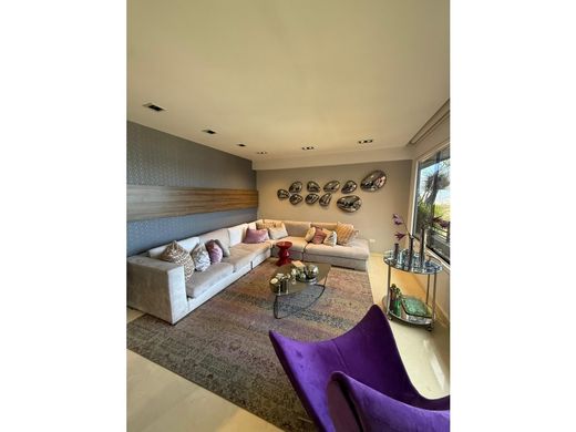 Penthouse in Nueva Caracas, Distrito Capital