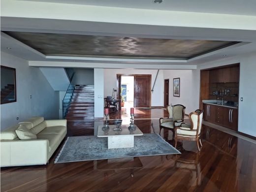 カラカス, Municipio Libertadorの高級住宅