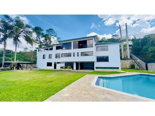 Luxury home in Nueva Caracas, Distrito Capital