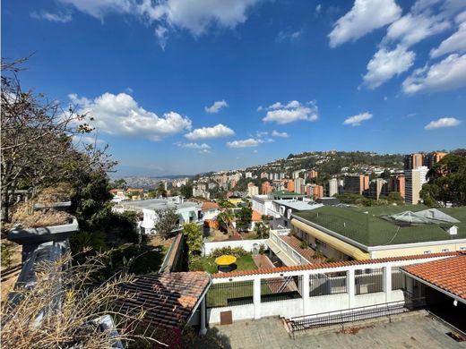 Lüks ev Karakas, Municipio Libertador