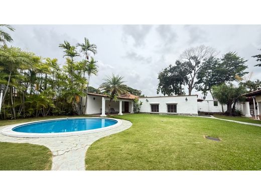 Lüks ev Karakas, Municipio Libertador