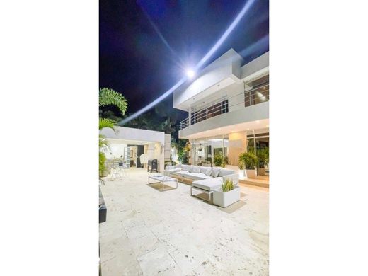 Lüks ev Puerto La Cruz, Municipio Juan Antonio Sotillo