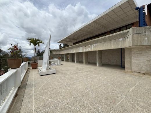 Luxus-Haus in Nueva Caracas, Distrito Capital