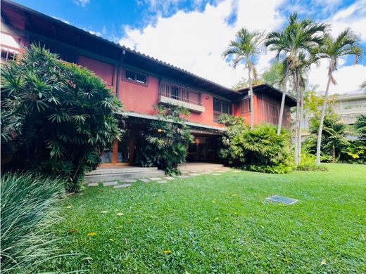 Luxury home in Nueva Caracas, Distrito Capital