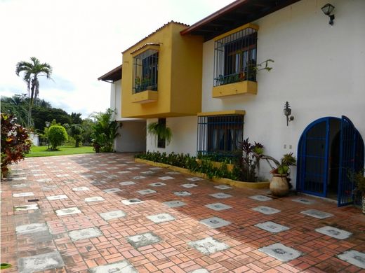 Luxury home in Nueva Caracas, Distrito Capital