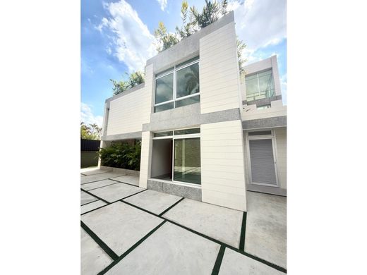 Lüks ev Karakas, Municipio Libertador