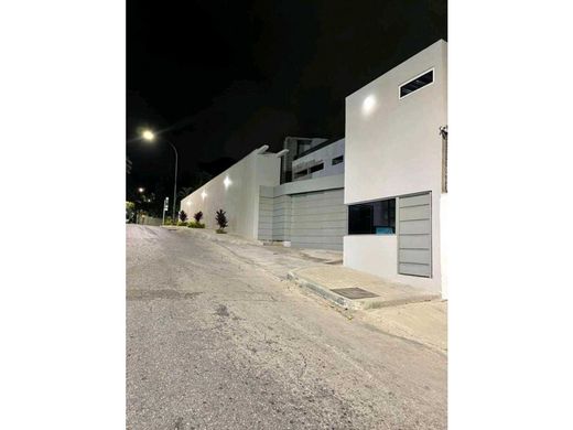 Элитный дом, Nueva Caracas, Distrito Capital