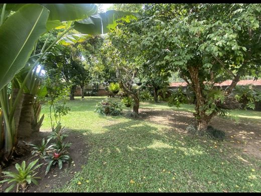 Terreno a Nueva Caracas, Distrito Capital