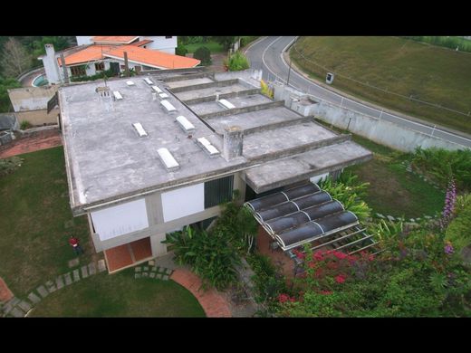 Lüks ev Karakas, Municipio Libertador