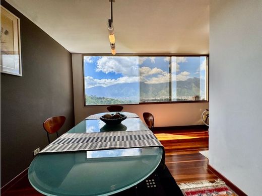 Casa de luxo - Nueva Caracas, Distrito Capital