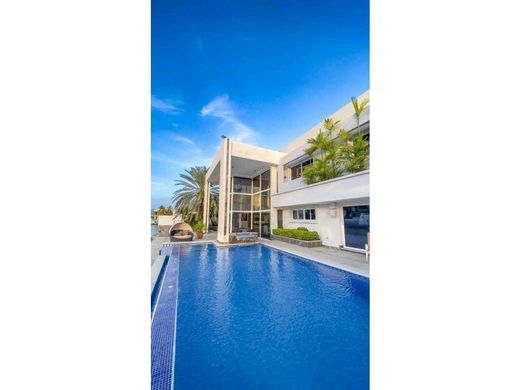 豪宅  Lecherías, Estado Anzoátegui