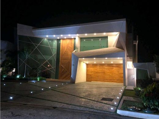 Maison de luxe à Lecherías, Estado Anzoátegui