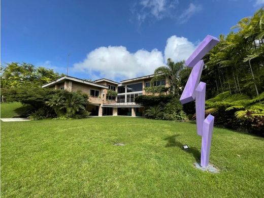 Luxury home in Nueva Caracas, Distrito Capital