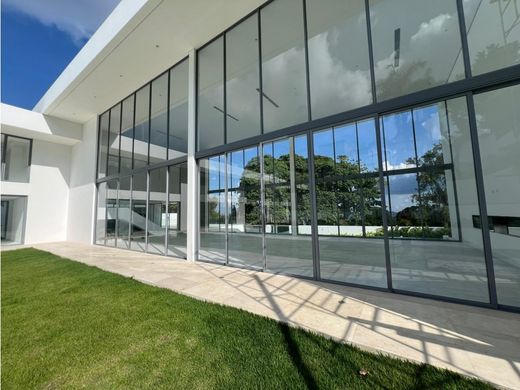 Luksusowy dom w Caracas, Municipio Libertador