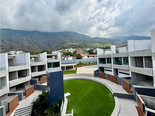 Casa de lujo en Nueva Caracas, Distrito Capital
