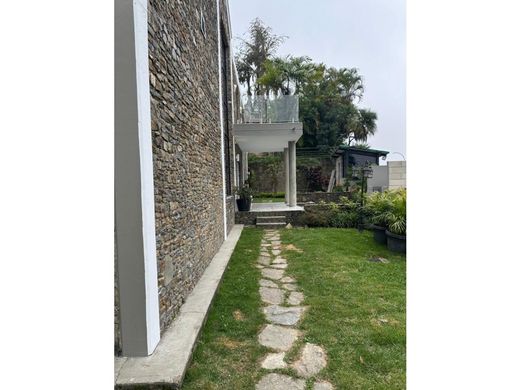 Luxury home in Nueva Caracas, Distrito Capital