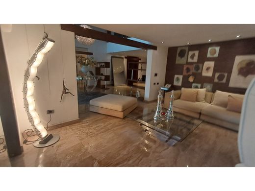 Casa di lusso a Nueva Caracas, Distrito Capital