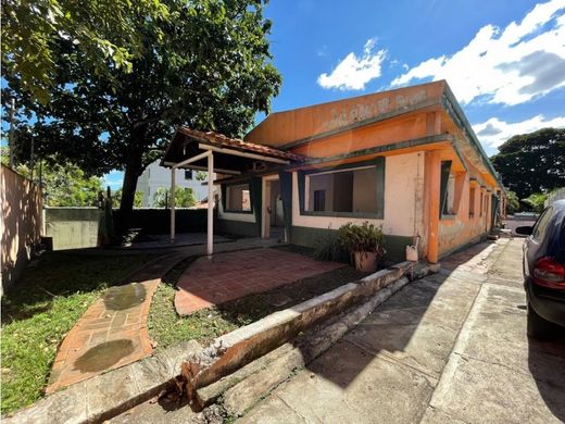 Luxus-Haus in Nueva Caracas, Distrito Capital