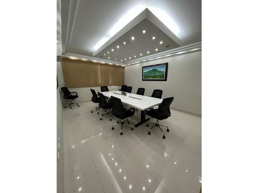 Luxury home in Nueva Caracas, Distrito Capital