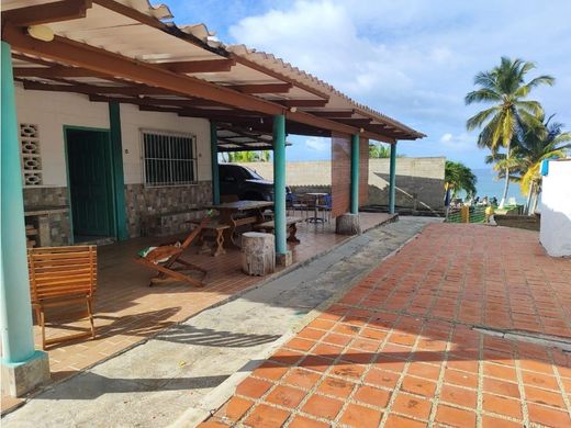 Luxury home in Higuerote, Municipio Brión