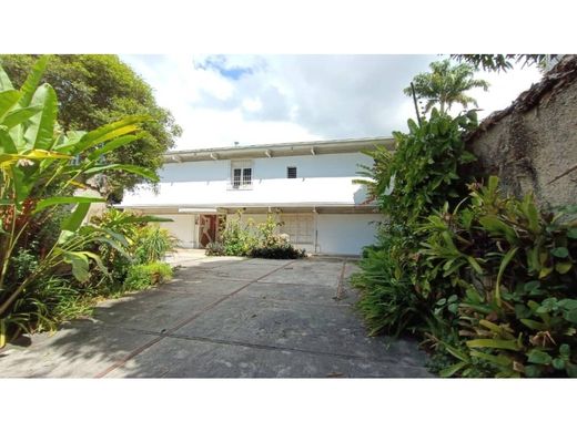 Lüks ev Karakas, Municipio Libertador