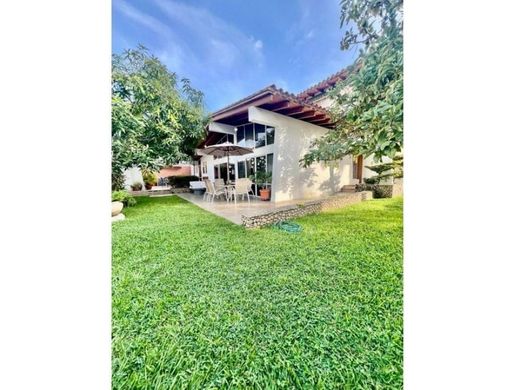 Lüks ev Karakas, Municipio Libertador