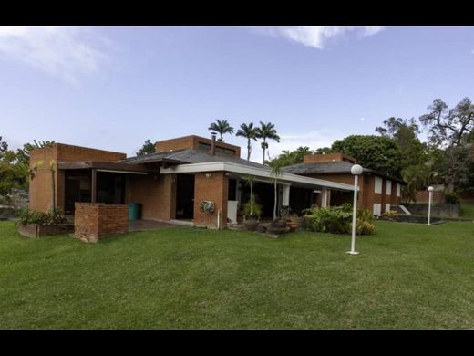 Luxury home in Nueva Caracas, Distrito Capital