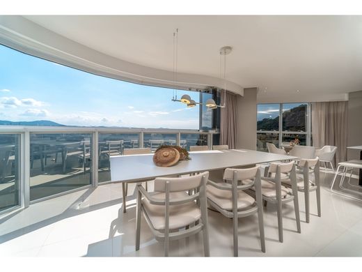 Apartamento - Balneário Camboriú, Santa Catarina