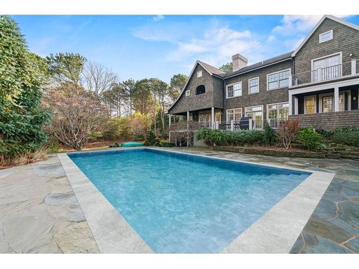 Luxury home in Southampton, Suffolk County