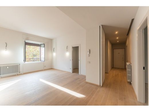 Appartamento a Milano, Lombardia