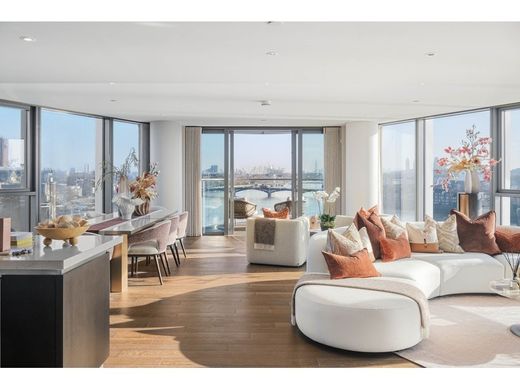 Apartment / Etagenwohnung in London, Greater London