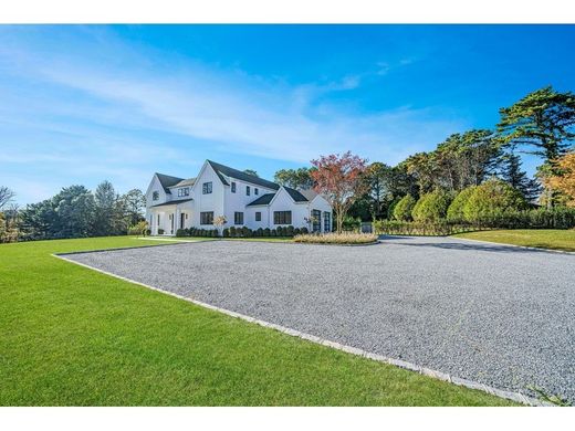 Luxury home in Southampton, Suffolk County