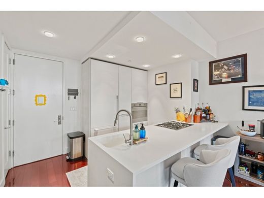 Daire Queens, Queens County