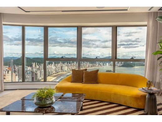 Apartamento - Balneário Camboriú, Santa Catarina