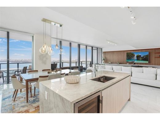 Apartment in Miami, Miami-Dade