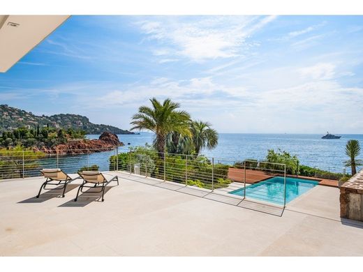 Βίλα σε Saint-Raphaël, Var