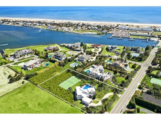 Luxury home in Westhampton Beach, Suffolk County