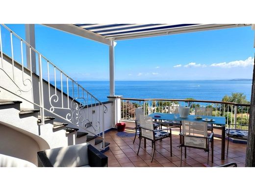 Villa in Casamicciola Terme, Naples