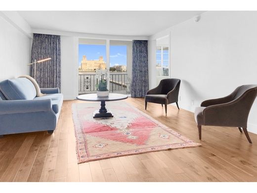 Apartment in West Palm Beach, Palm Beach