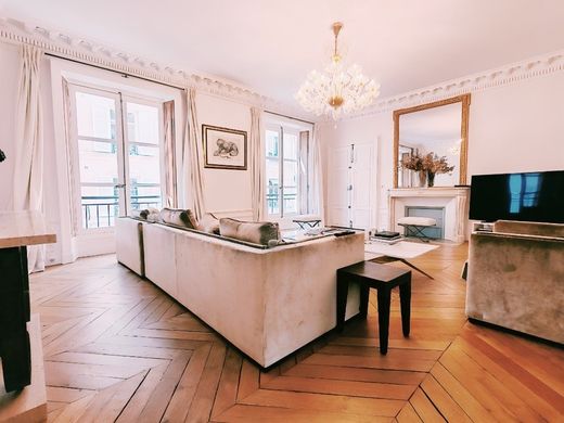 Appartement à Chatelet les Halles, Louvre-Tuileries, Palais Royal, Paris