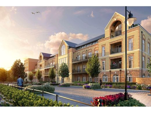 Apartment in Sunningdale, Windsor and Maidenhead